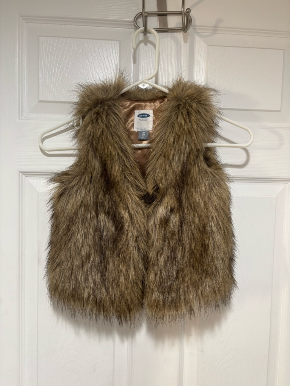 OLD NAVY Faux Fur Lined Vest in Brown